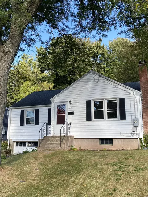 24 Elm Dr, West Hartford, CT 06110
