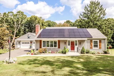 243 Ball Pond Rd, New Fairfield, CT 06812