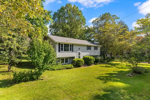 47 Palmer Martin Rd, East Haddam, CT 06423