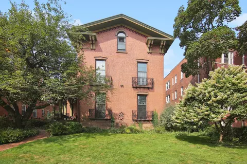 33 Charter Oak Pl #1, Hartford, CT 06106