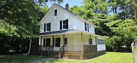 16 Barlow St, North Canaan, CT 06018