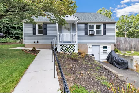 3 Rocky Glen St, Seymour, CT 06483