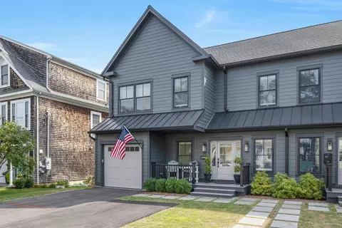 75 Thorpe St #75, Fairfield, CT 06824