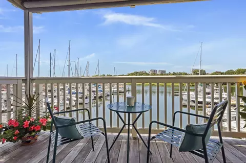 123 Harbor Dr #502, Stamford, CT 06902