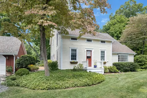 587 Haviland Rd, Stamford, CT 06903