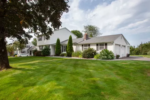 43 Susan Ln, Bristol, CT 06010