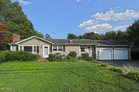 386 W Rutland Rd, Milford, CT 06461