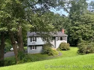5 Mare Ln, New Milford, CT 06776