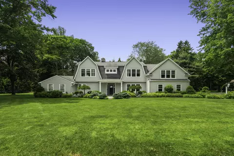 11 Linda Ln, Darien, CT 06820