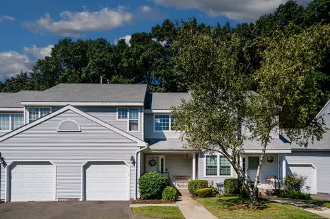 403 The Mews #403, Rocky Hill, CT 06067