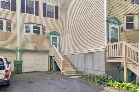 200 Rising Trail Dr #200, Middletown, CT 06457