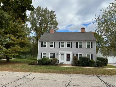 8 Heritage Sq #B, Mansfield, CT 06250