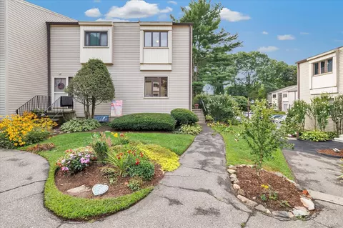715 Frenchtown Rd #51, Bridgeport, CT 06606
