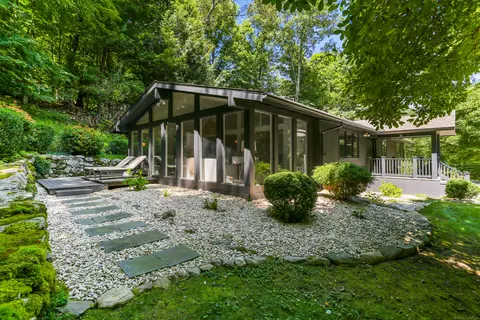 30 High Noon Rd, Weston, CT 06883