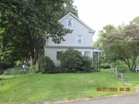 3 Roy St, Meriden, CT 06450
