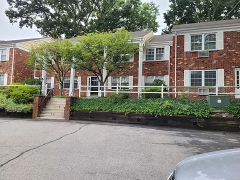 287 Hamilton Ave #3H, Stamford, CT 06902