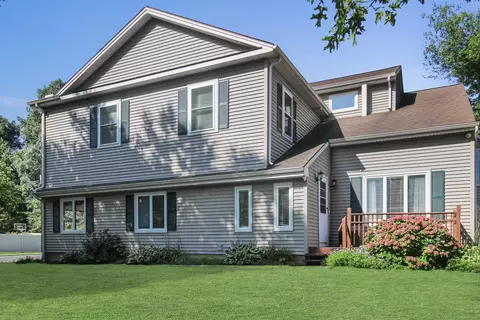 61 Trelli Ln, Bristol, CT 06010