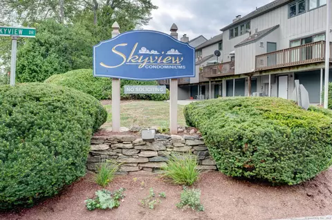197 Skyview Dr #197, Cromwell, CT 06416