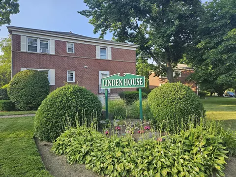 17 Hope St #3B, Stamford, CT 06906