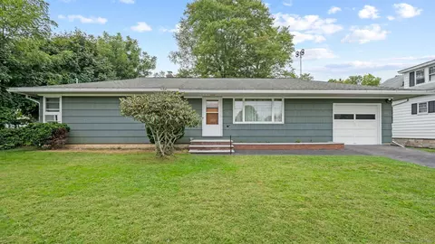120 Mount Pleasant Ter, Torrington, CT 06790