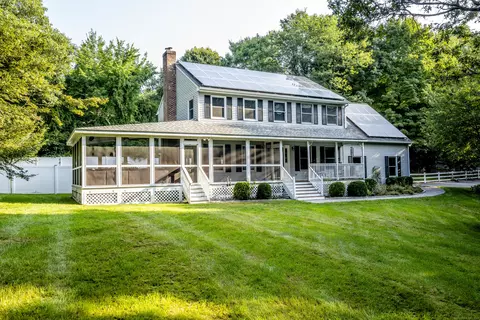 22 Stephanie Ct, Durham, CT 06422