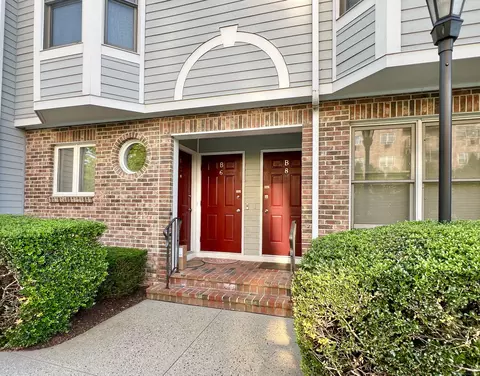 2612 North Ave #B6, Bridgeport, CT 06604