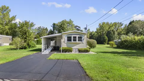 18 Deerfield Dr, Prospect, CT 06712
