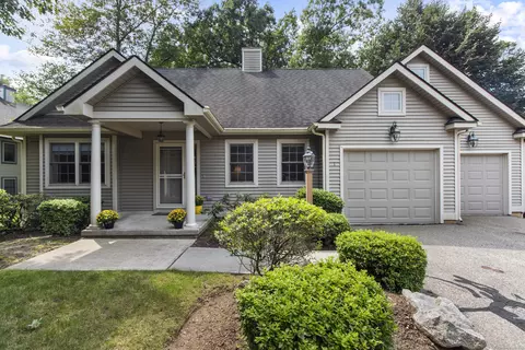 1 Brinkley Ln #1, East Lyme, CT 06357
