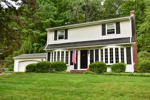 26 Imperial Dr, South Windsor, CT 06074
