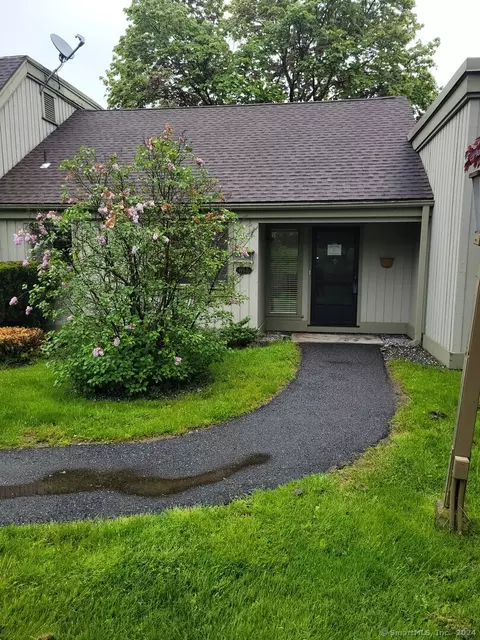 199 Heritage Vlg #E, Southbury, CT 06488