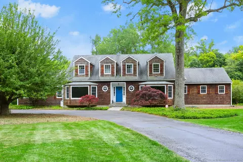6 Shadbush Ln, Westport, CT 06880