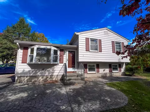 68 Pond Hill Rd, Wallingford, CT 06492