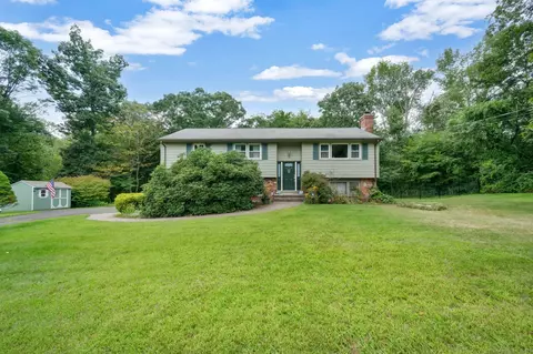 100 Fieldstone Ln, Coventry, CT 06238