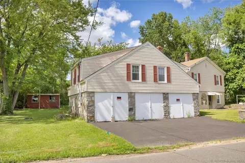 20 Aldorisio St, Watertown, CT 06779