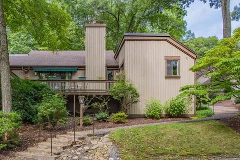 1022 Heritage Vlg #A, Southbury, CT 06488