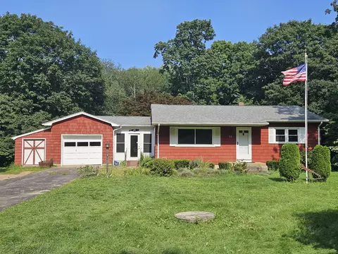 74 Jerome Rd, Montville, CT 06382