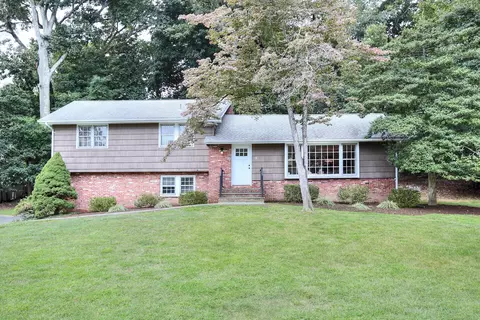 9 Rocky Ridge Rd, Westport, CT 06880