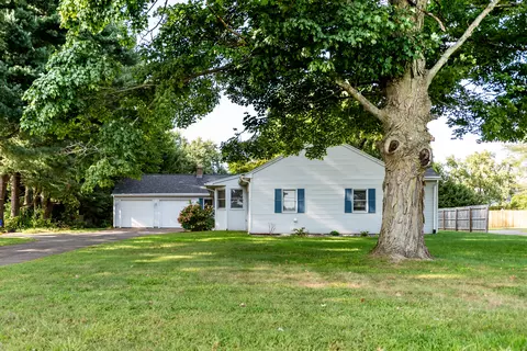 143 Shaker Rd, Enfield, CT 06082