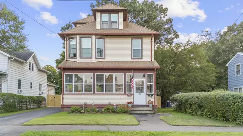 390 Union Ave, West Haven, CT 06516