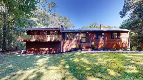 602 W Lake Ave, Guilford, CT 06437