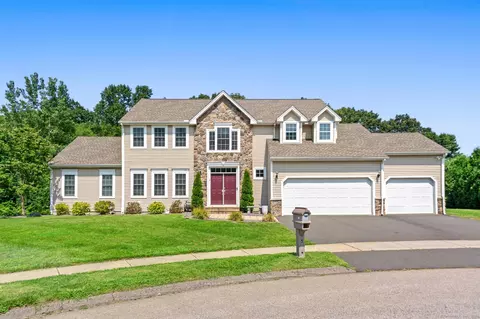 8 Deming Ln, Cromwell, CT 06416