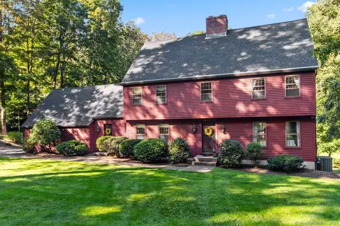 21 Heatherwood Dr, Madison, CT 06443