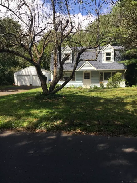 99 Stoughton Rd, East Windsor, CT 06088