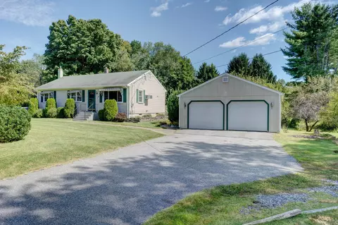 14 River Rd, Preston, CT 06365