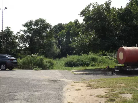 916 Hart St, Bridgeport, CT 06602