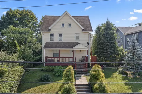 127 Hawkins St, Derby, CT 06418