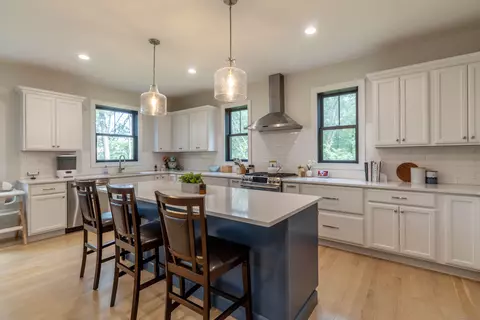 202 Edgewater Cir, East Hampton, CT 06424