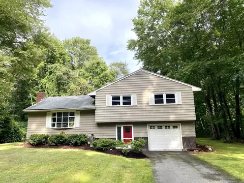 24 Connally Dr, Old Saybrook, CT 06475