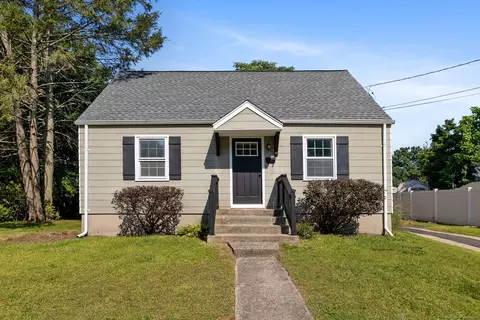 127 Surrey Dr, Bristol, CT 06010
