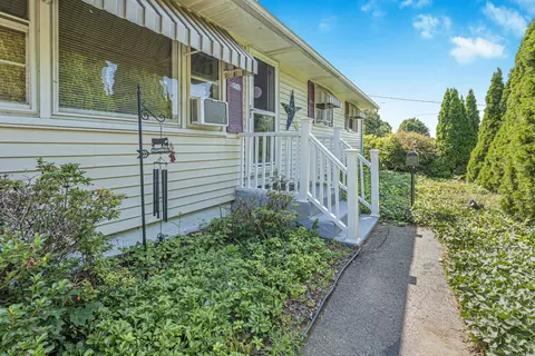 150 Burton St, Bristol, CT 06010